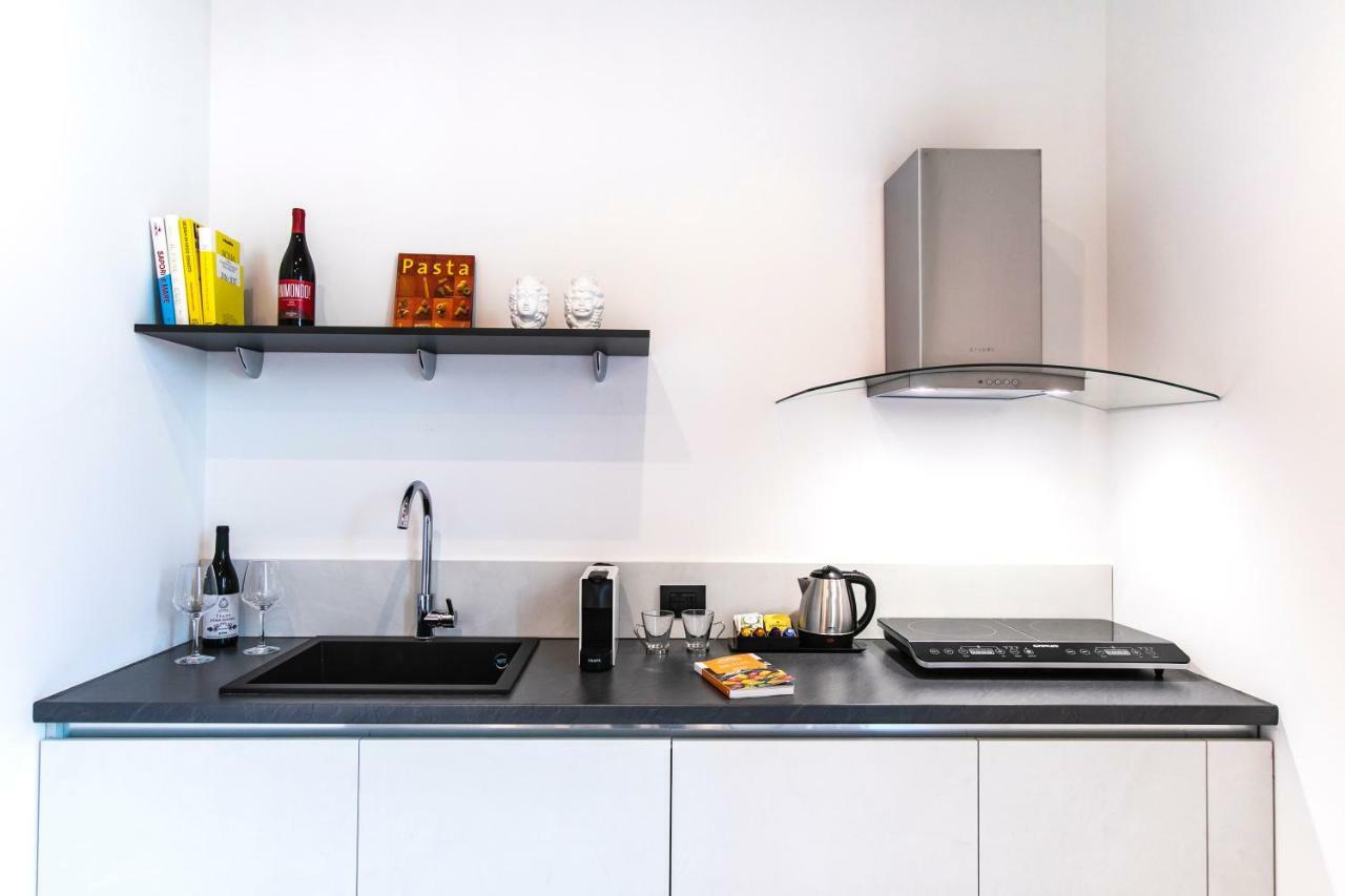 Palazzo Sovrana Serviced Luxury Apartments Palermo Exteriér fotografie
